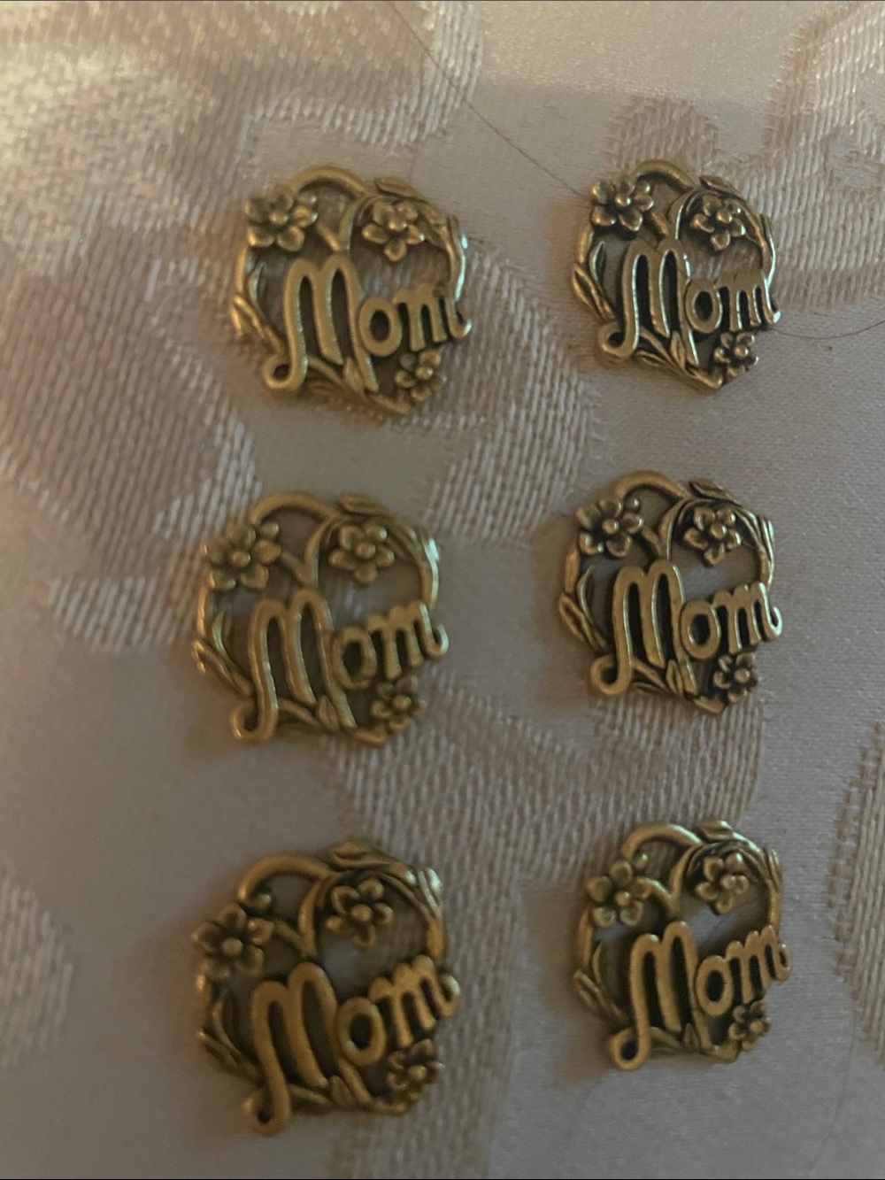 Vintage 'Mom' Floral Heart Charms - Gold Tone (Set of 48)